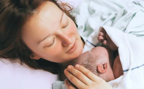 断奶后如何恢复胸部 试试这4种丰胸方法