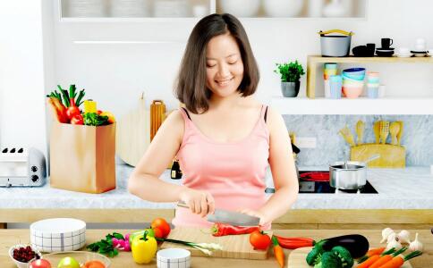 怎么丰胸才有效 丰胸瑜伽让胸部自然变大