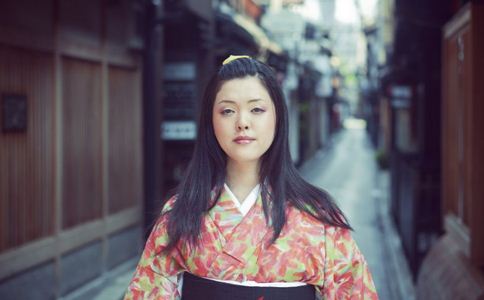女人丰胸方法