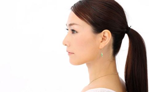 产后喝什么丰胸 这六款丰胸汤谱不容错过